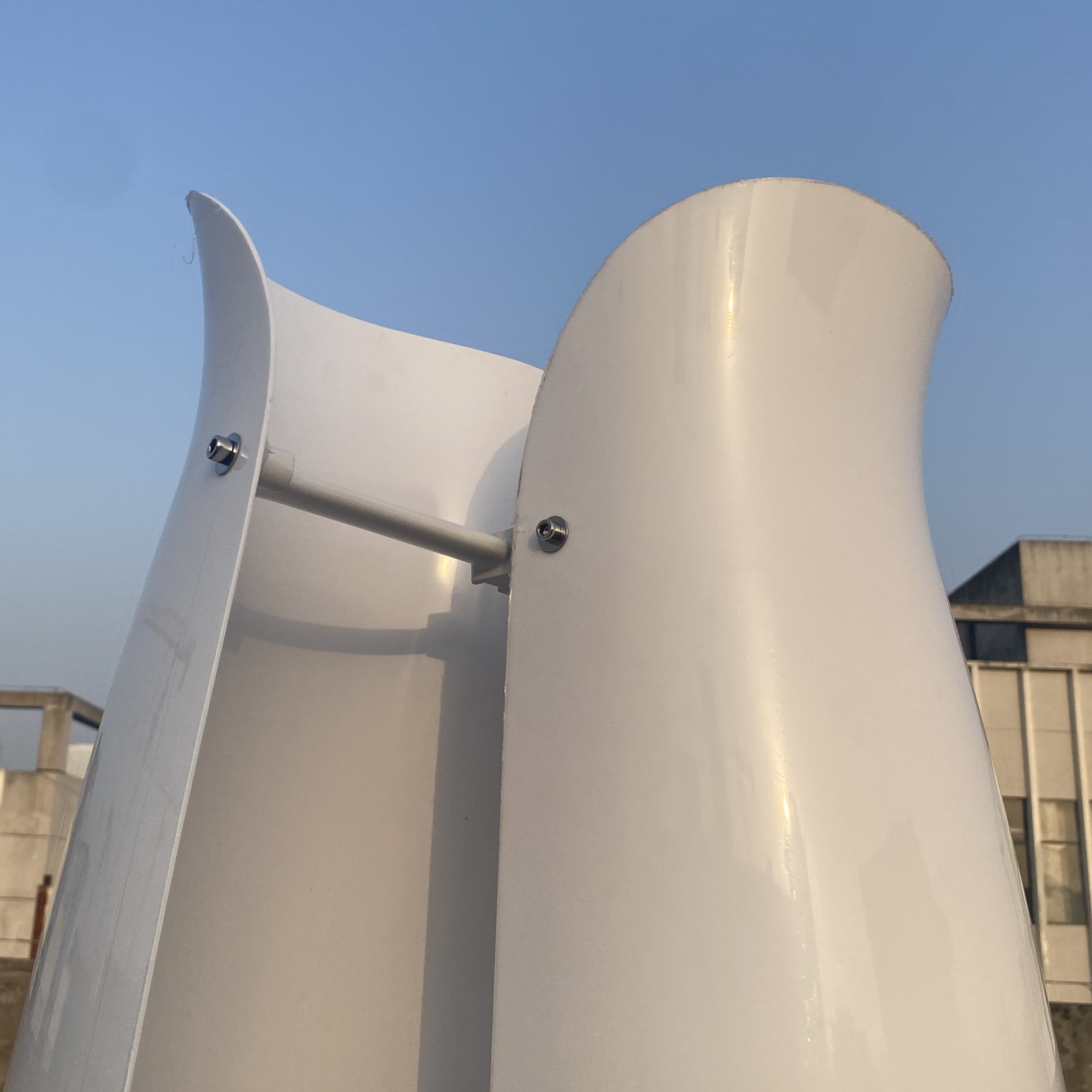 CE Roof Mount Residential 1000 - Wind Solar Hybrid Kit review and price