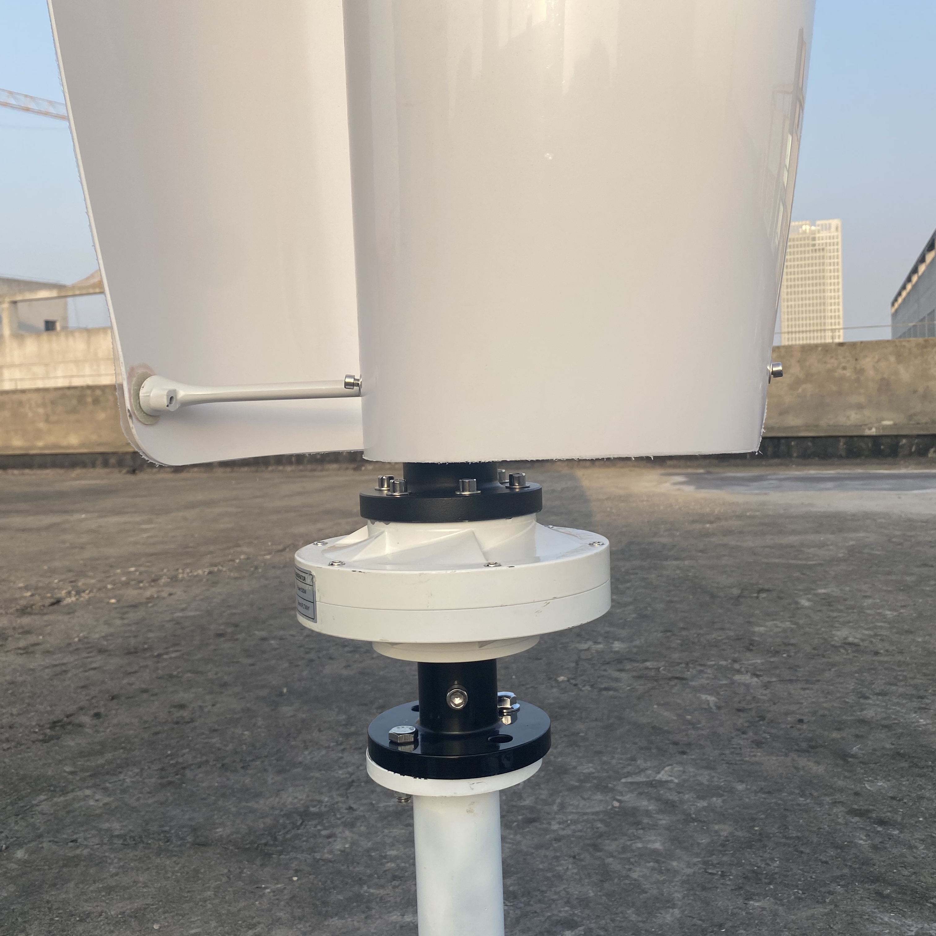 CE Roof Mount Residential 1000 - Wind Solar Hybrid Kit review and price